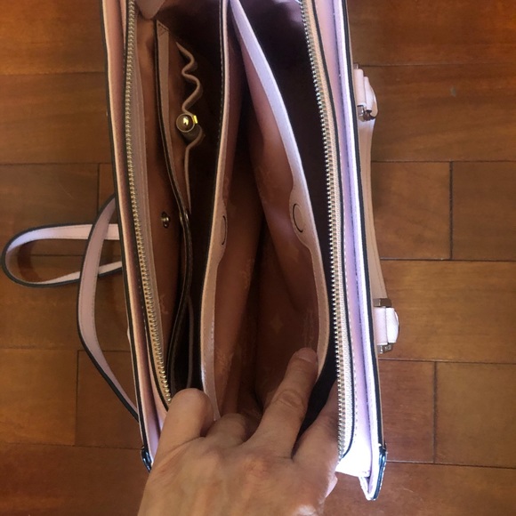 MCM Saffiano Baby Pink Nuovo Satchel/Tote - Picture 3 of 4